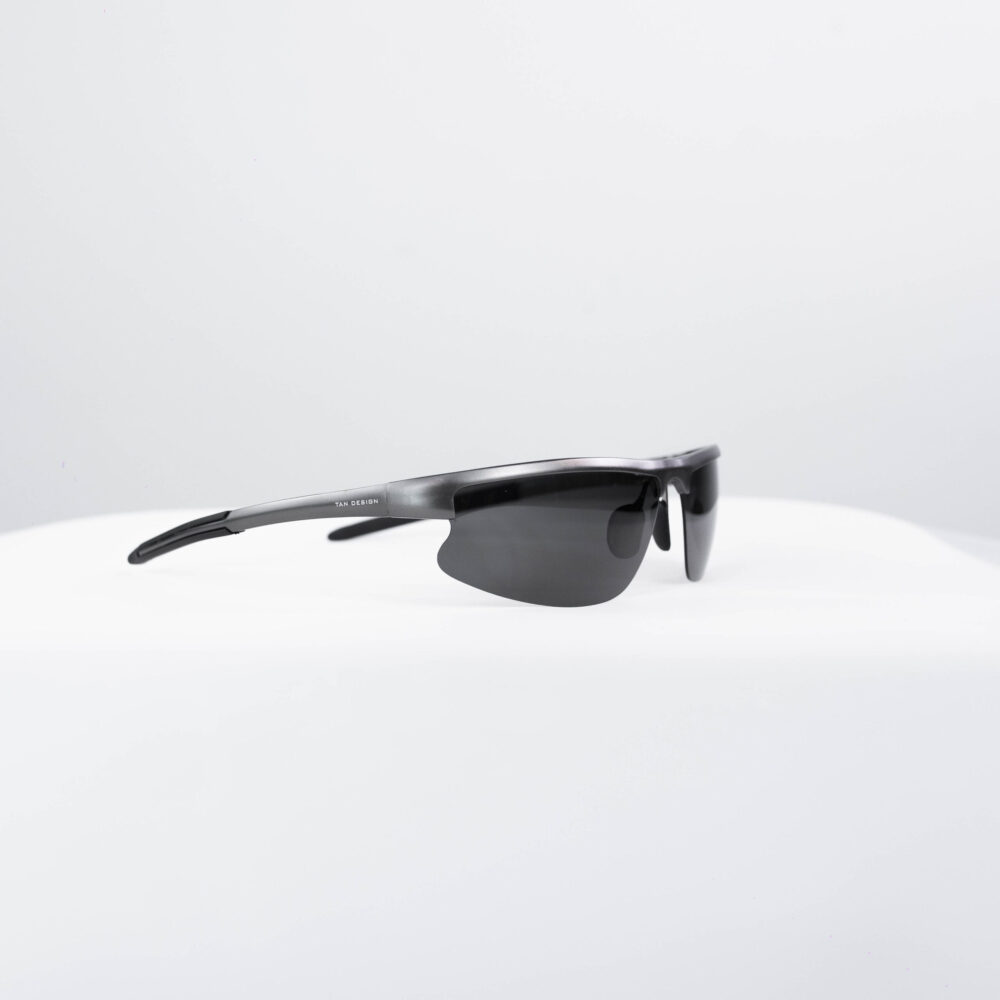 Sporty Shield sunglasses - Image 2