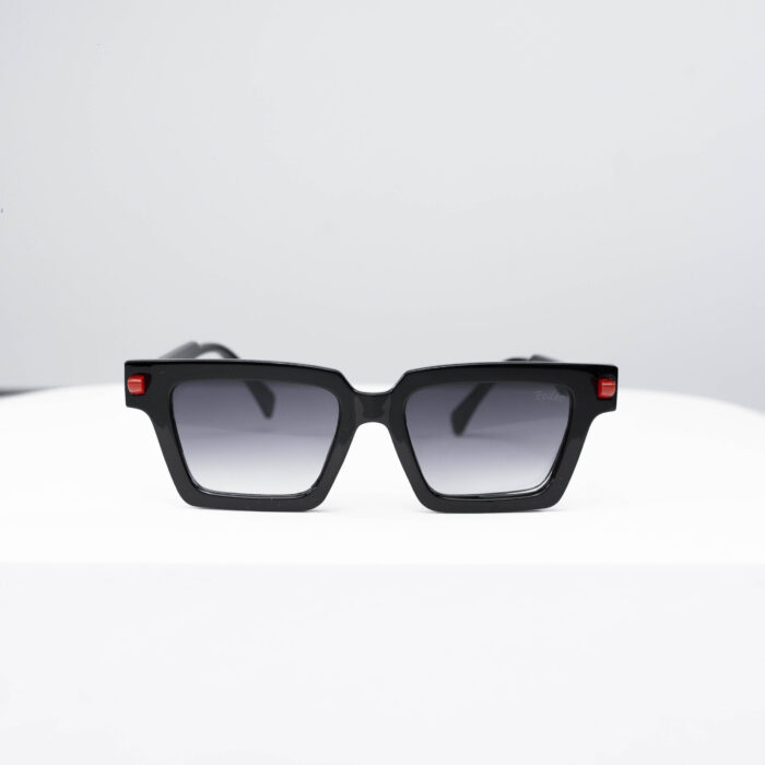 Bold Square sunglasses,